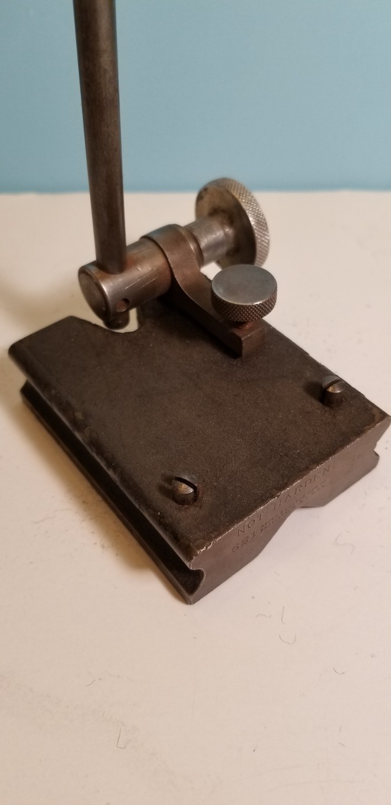 VINTAGE SURFACE DIA L INDICATOR w/t 6" STARRETT SPINDLE