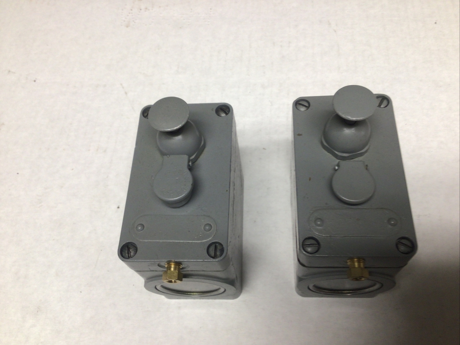 2 Manual Lubicators