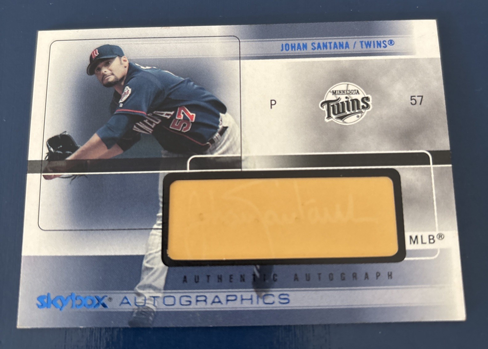 L@@K JOHAN SANTANA Soy Box 2005 AUTOGRAPHICS FLEER scarse