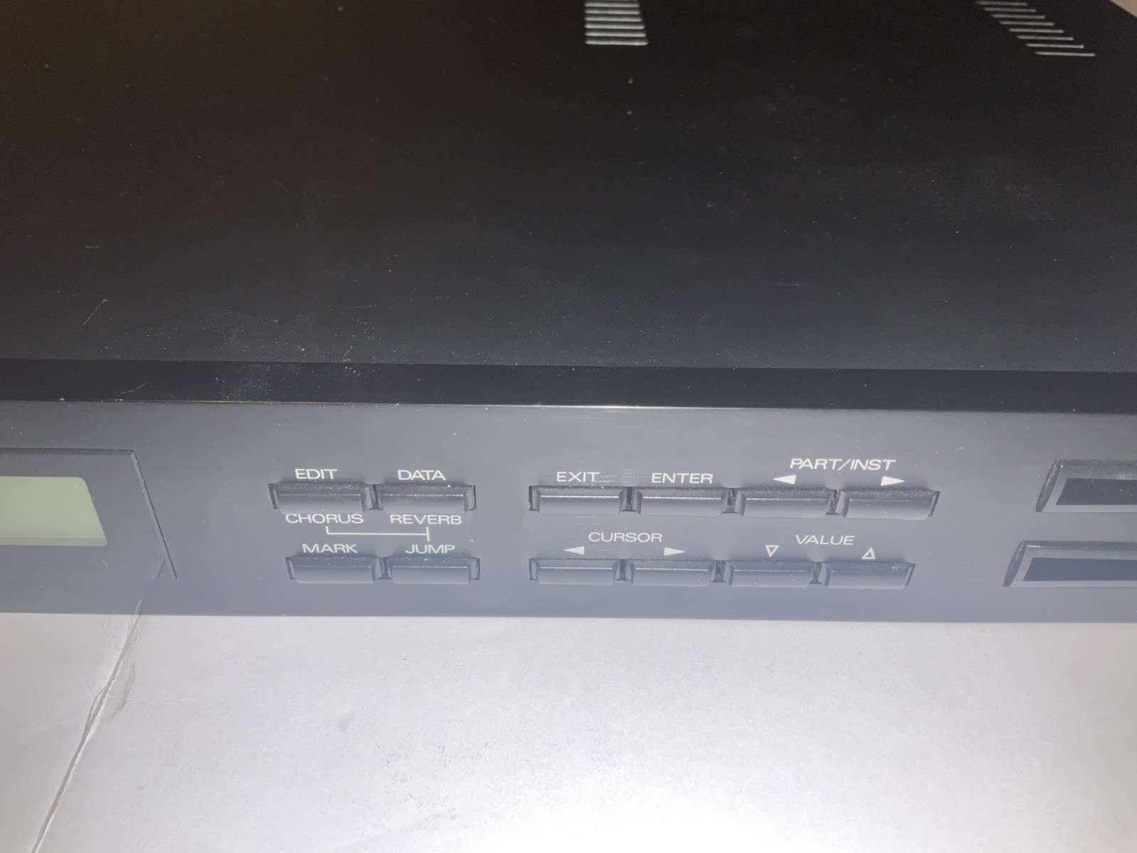 Roland U-220 RS-PCM Sound Module Rack Synthesizer