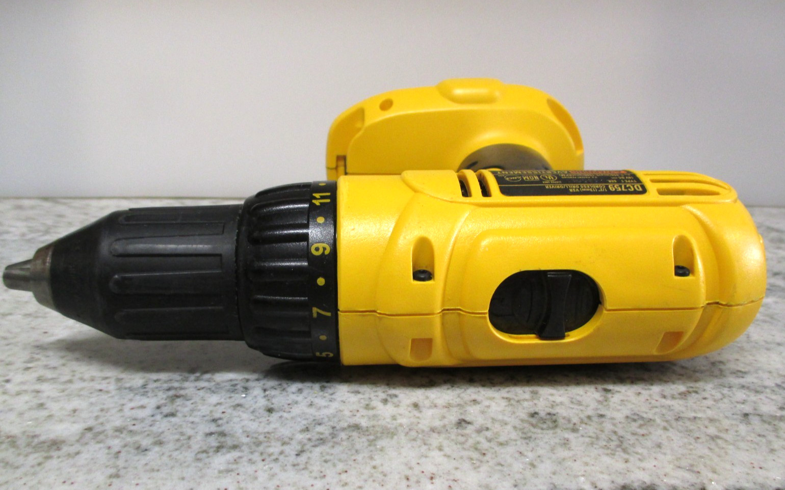 Dewalt 18V Volt DC759 (DC970) 1/2" Cordless DRILL DRIVER *Bare Tool* SUPERB COND