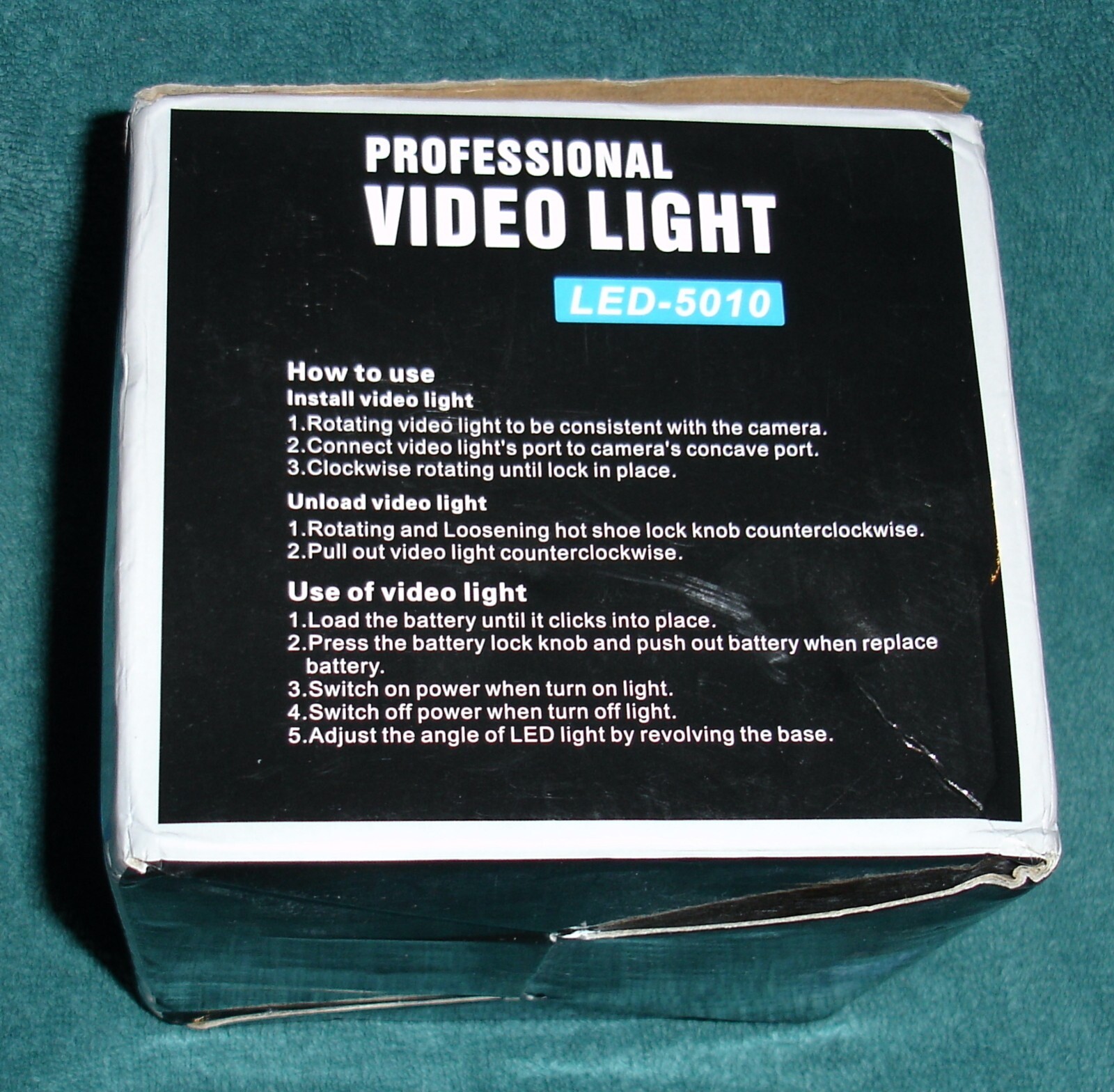 PROFESSIONAL LED-5010 VIDEO LIGHT Versatile hand held vs COLD shoe mount