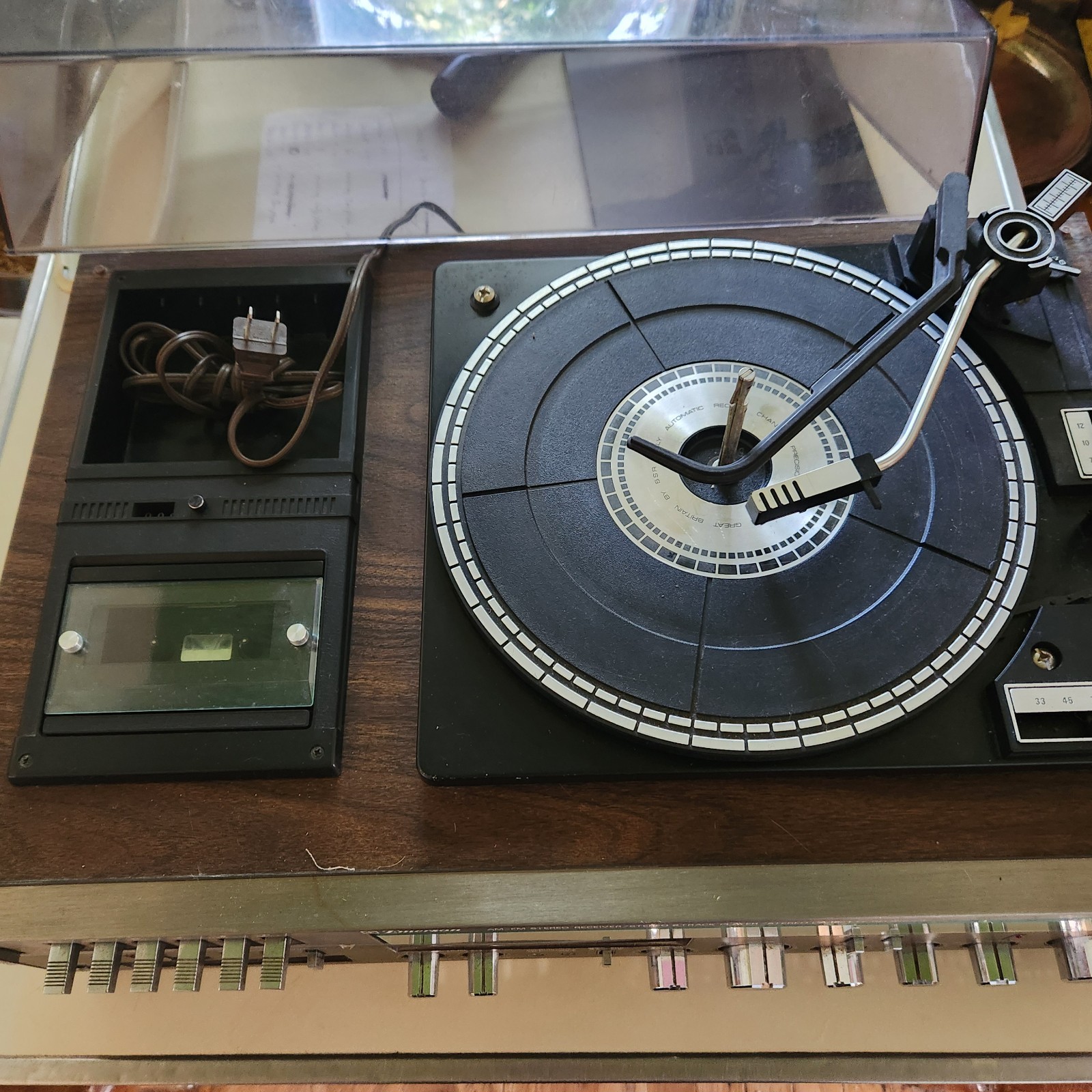 Emerson AM-FM Receiver Stereo 8 Track Player Cassette Player Turntable M-3003