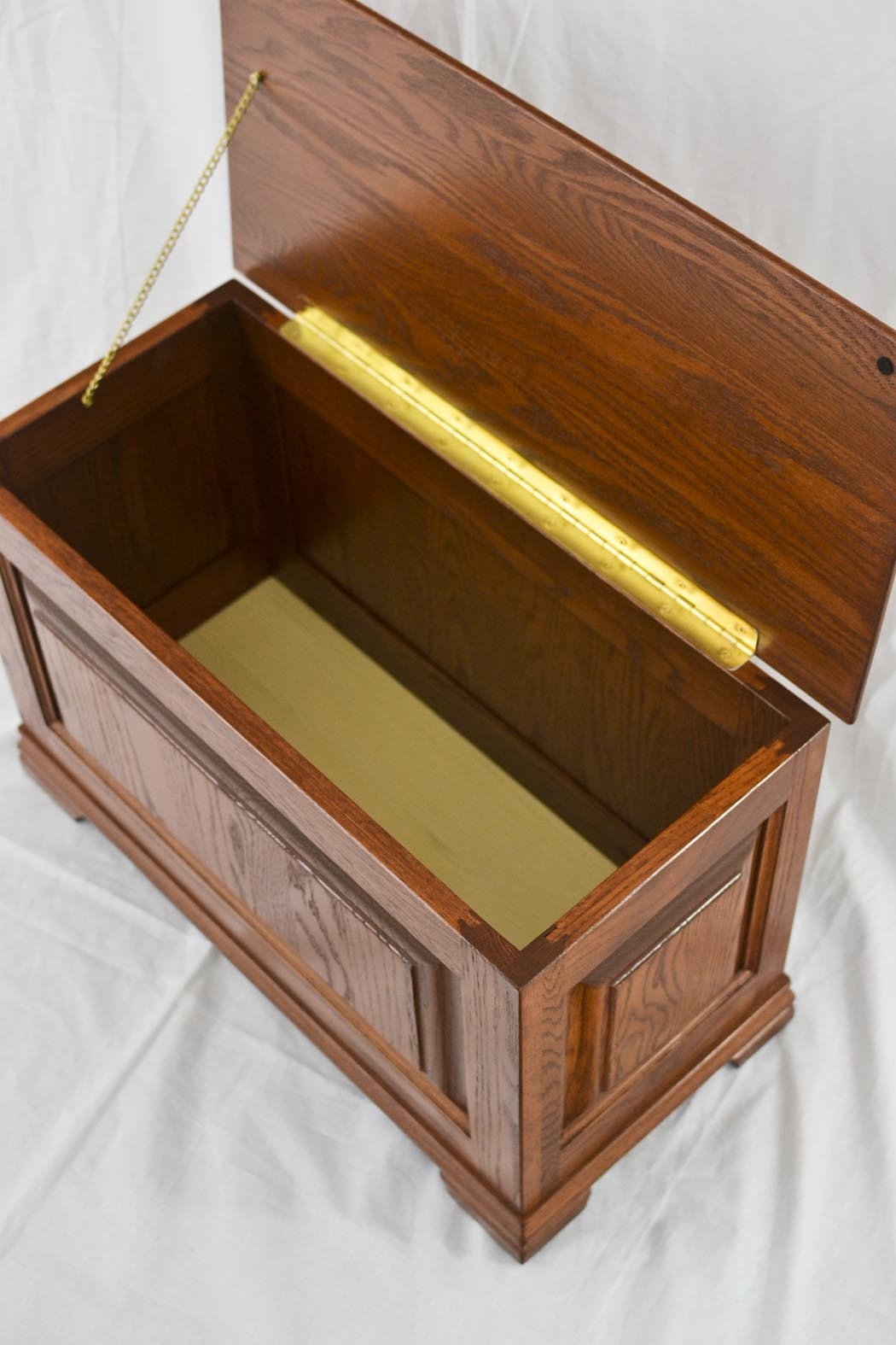 Slipper chest. NEW! Oak. 23". TE-823