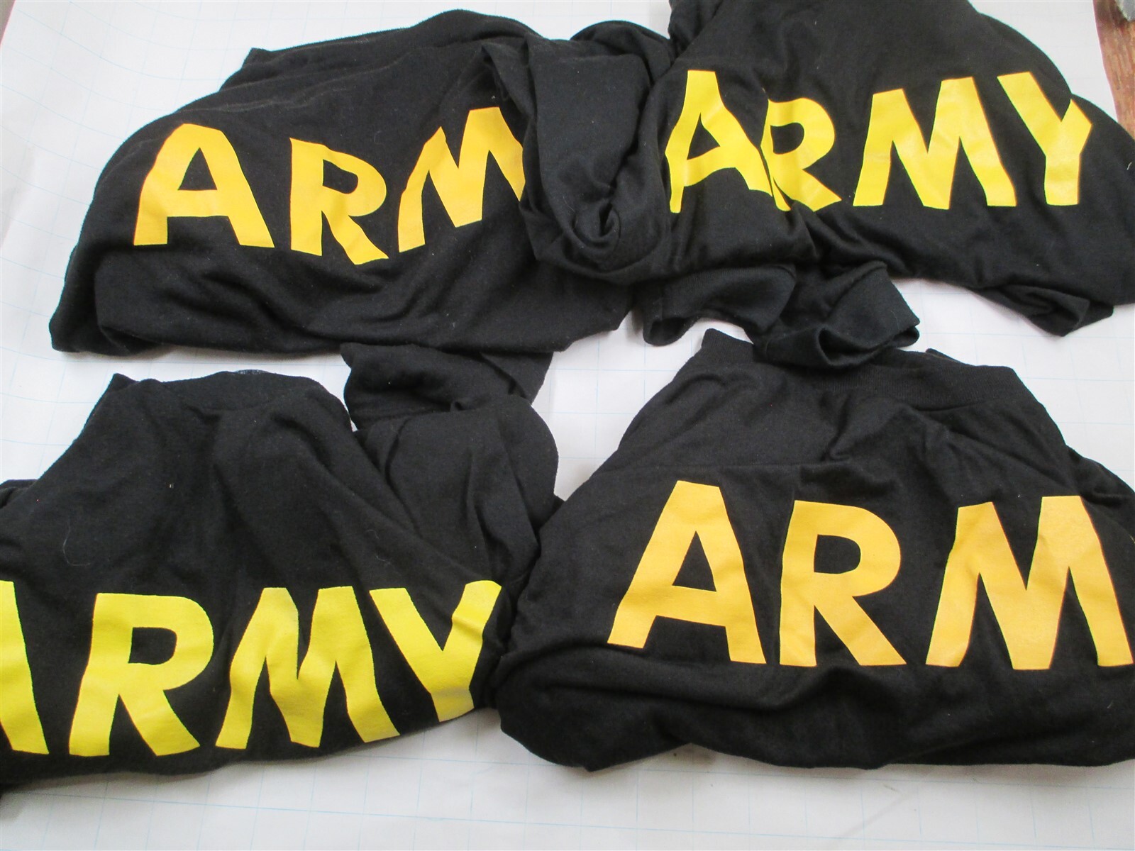 Lot of 4 Medium T-Shirt Long Sleeve Army Black and Gold APFU Physical Fitness PT