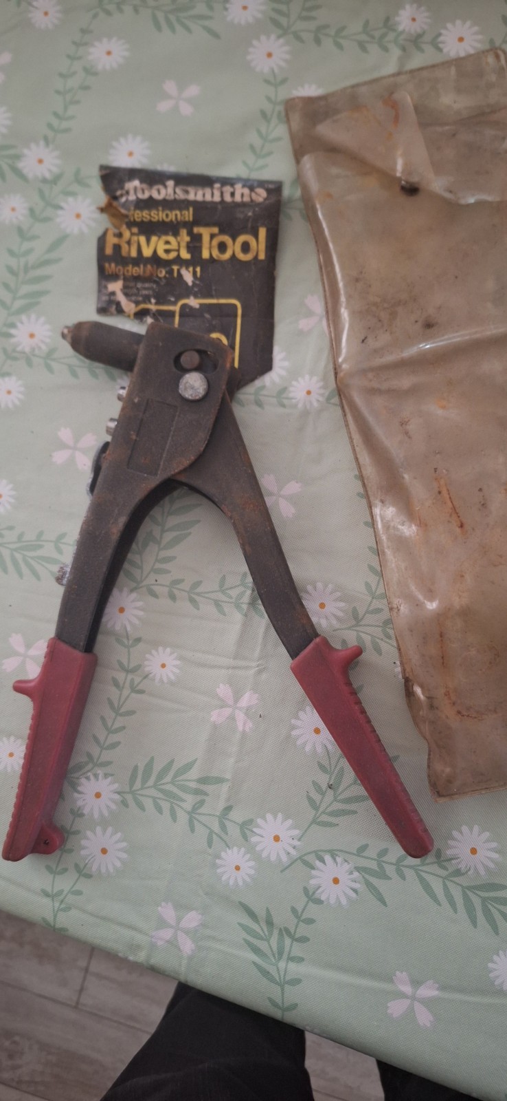 Rivet Gun