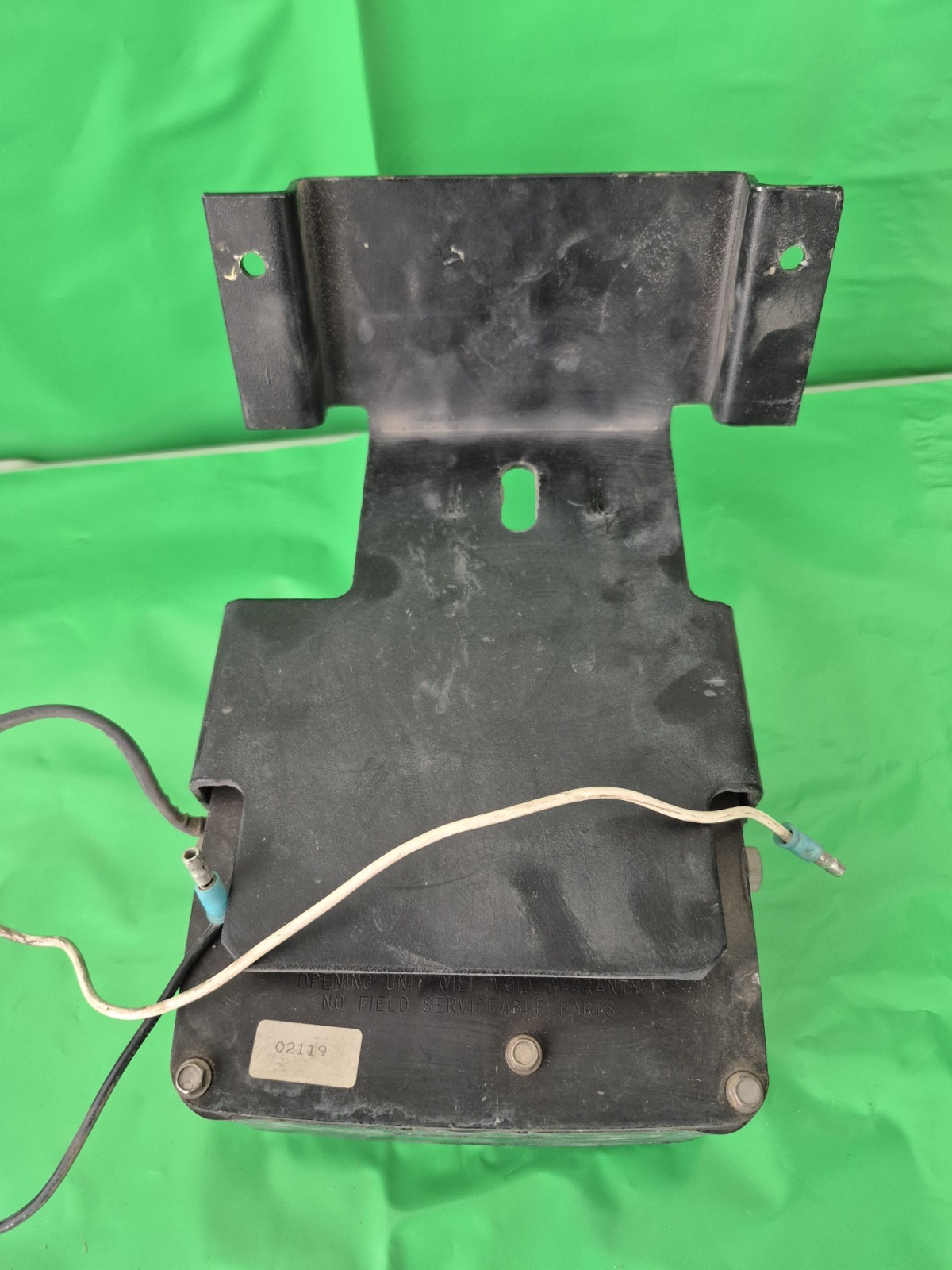 Federal Signal Dynamax 100W MS100 with Bracket, Loc C2