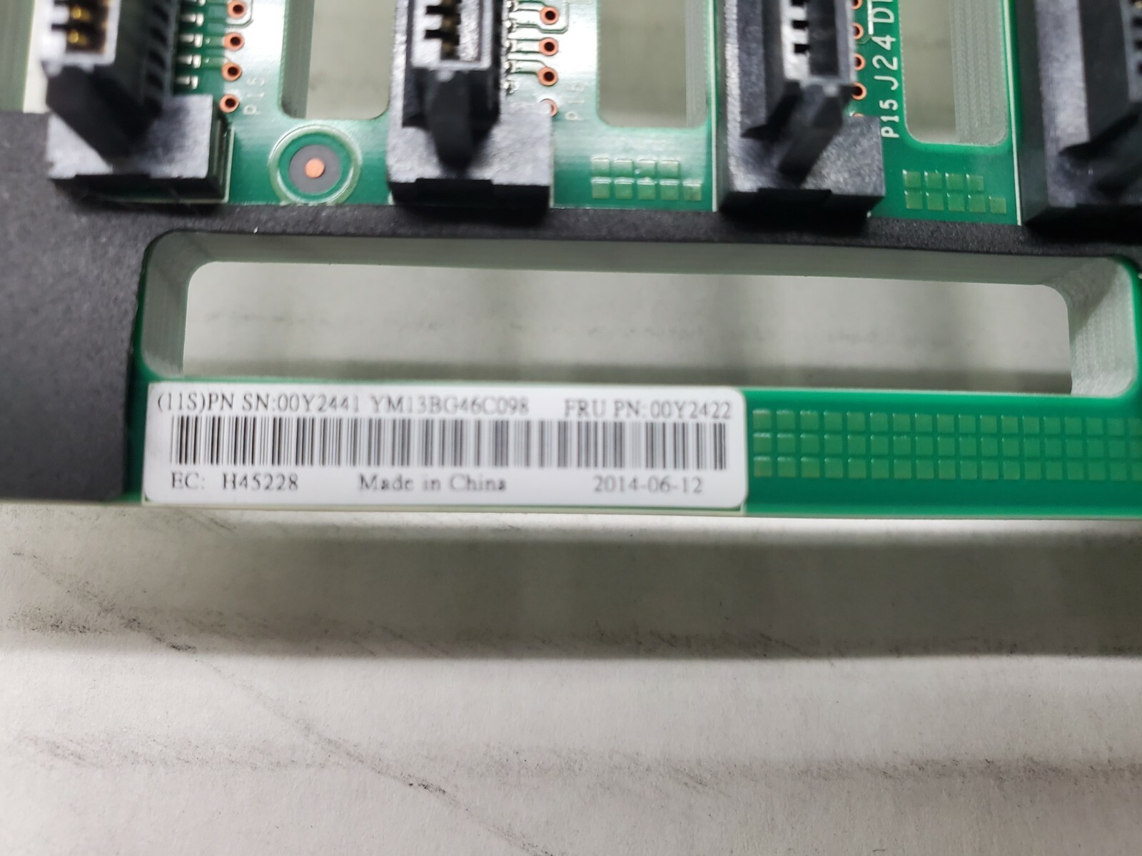 IBM 207224C 207224E 2072S2C 2072SEU Storwize V3700 SFF Midplane 00Y2422 00Y2441