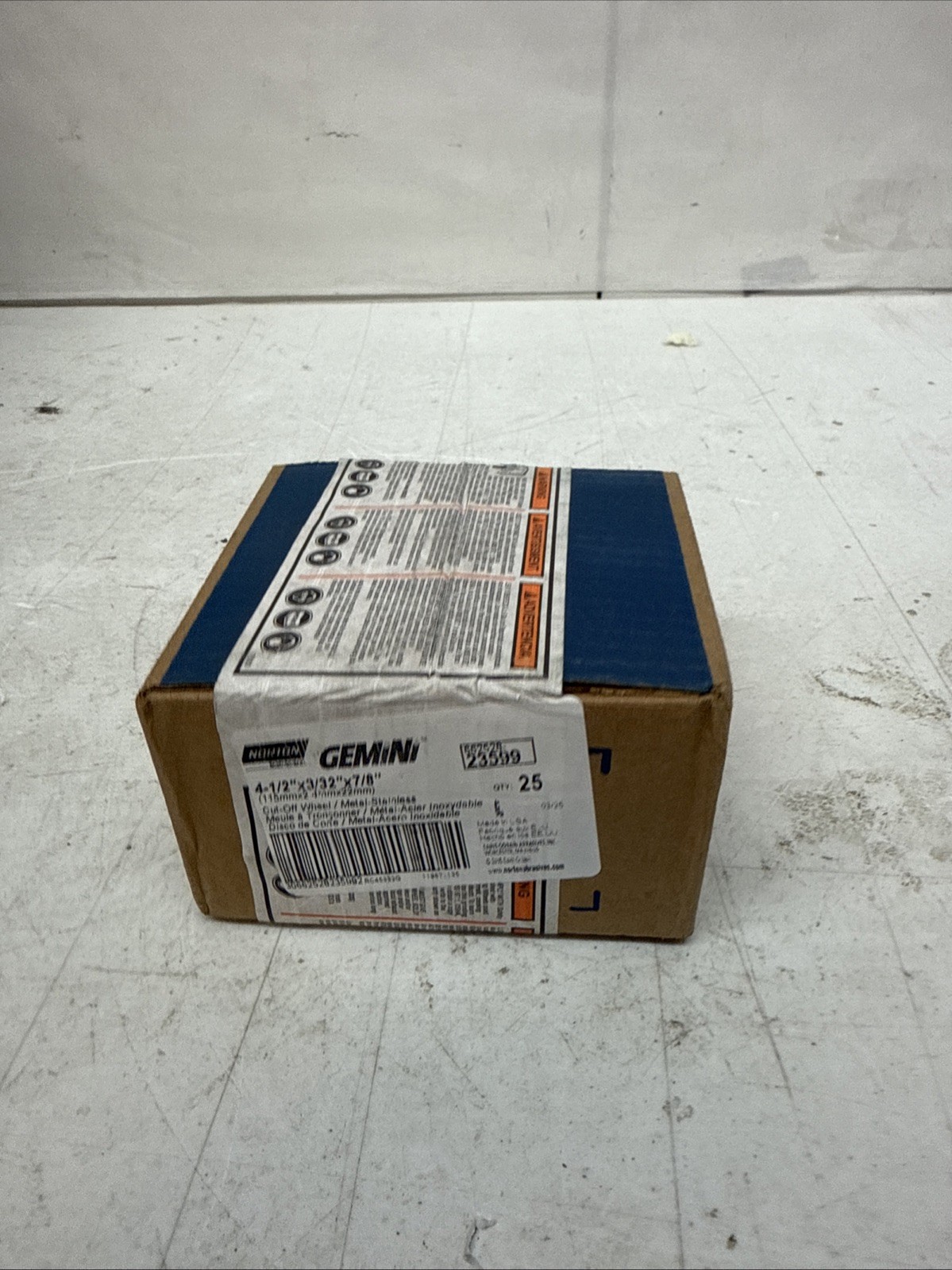 *NEW IN BOX* Norton 23599 Gemini Right Cut Wheel 4-1/2"x3/32”x7/8” (BOX OF 25)