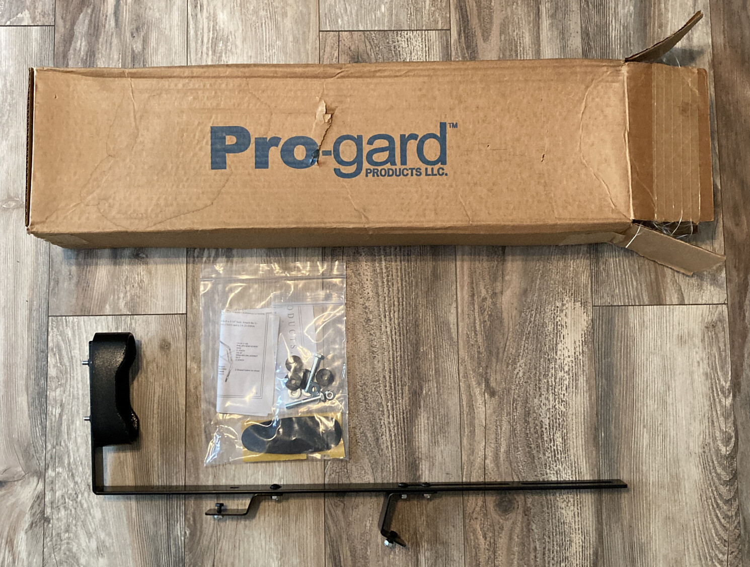 Pro-Gard Partition Vertical Rifle Shotgun Gun Rack Mount G4906 Series Looks New