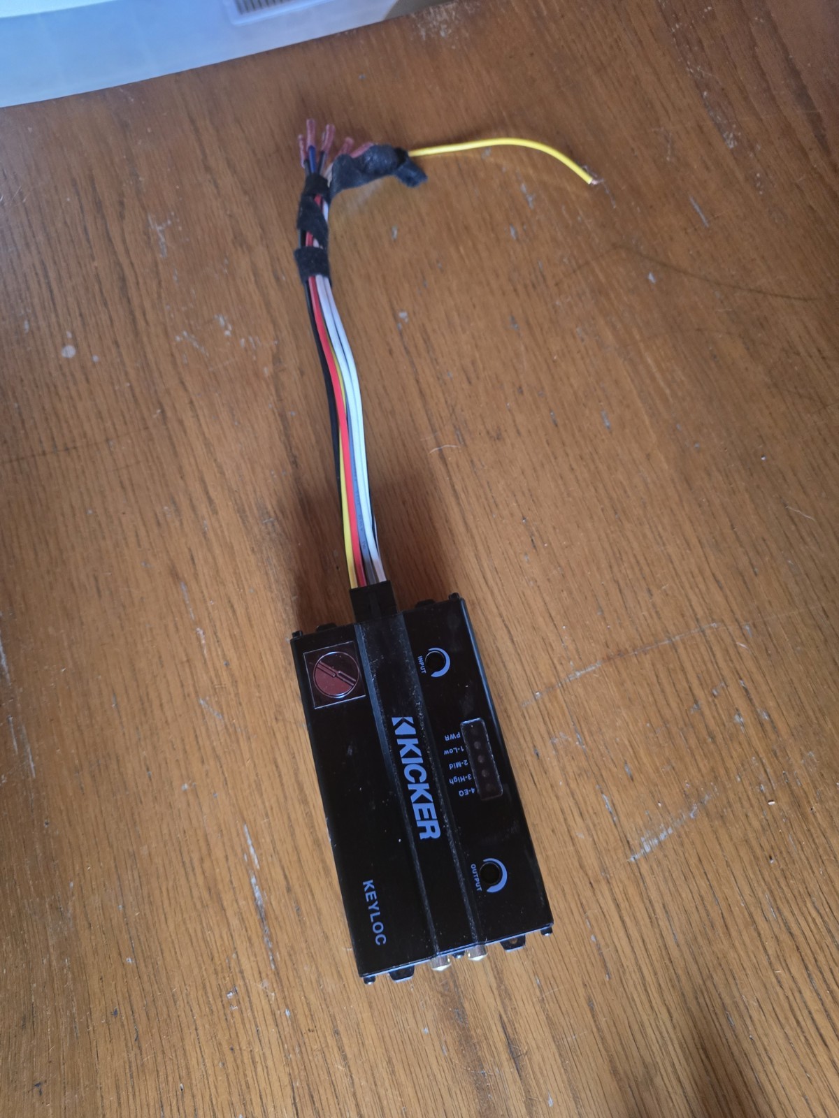 Kicker 47KEYLOC Key Series Smart Powered Line-Out Converter