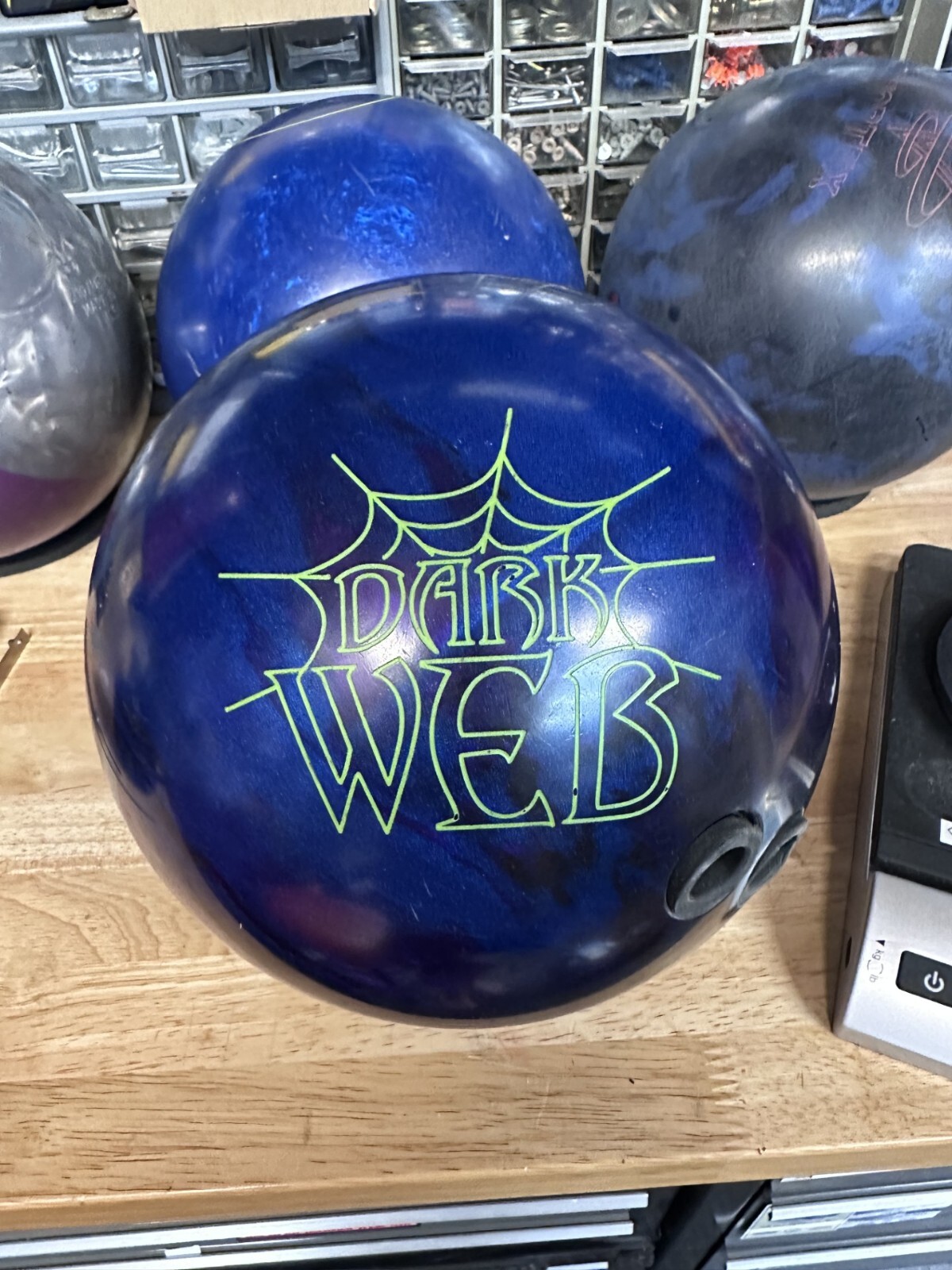 USED - Bowling Ball - 15lb Hammer "DARK WEB" - DRILLED WEIGHT 14lb 11oz