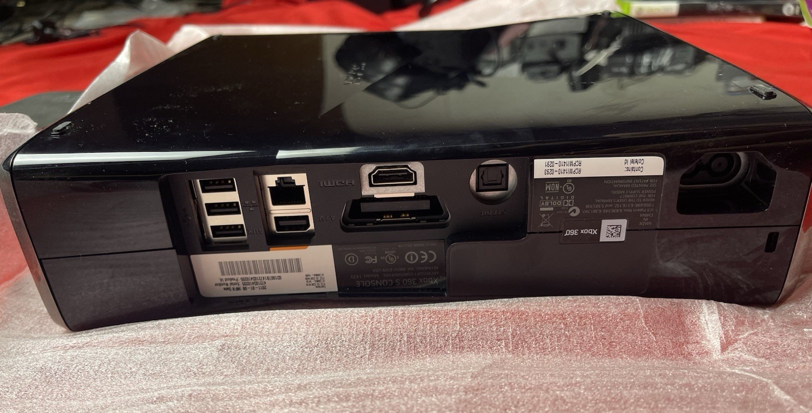 Microsoft Xbox 360 Kinect Special Edition 250GB Bundle Kinect Controller Games