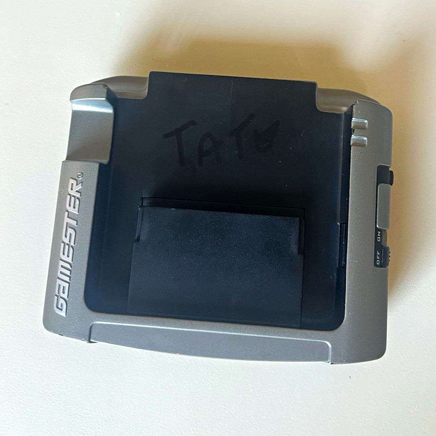 Gamester Charging Dock/ Three game changer for Gameboy SP