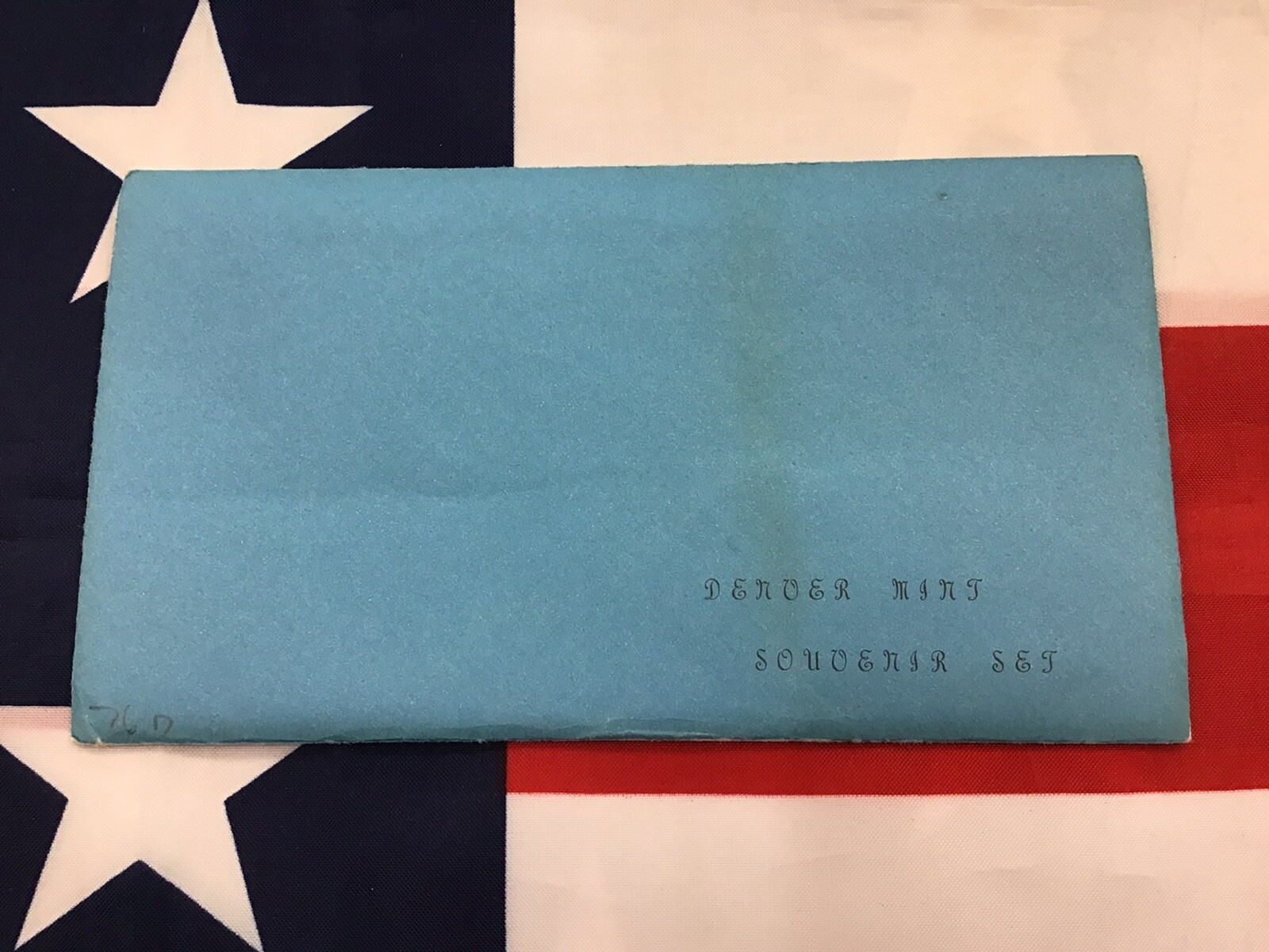 1976-D Official US Mint Souvenir Set with Envelope.