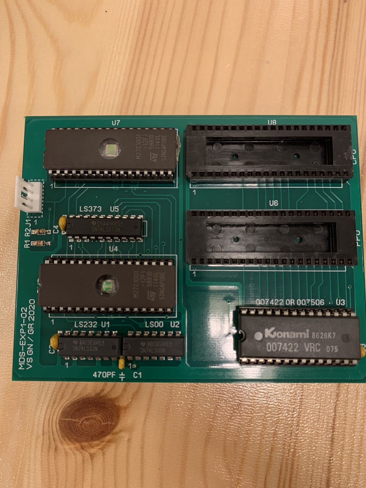 New Nintendo VS Goonies And VS Gradius Daughtercard. Redtent Red Tent Unisystem