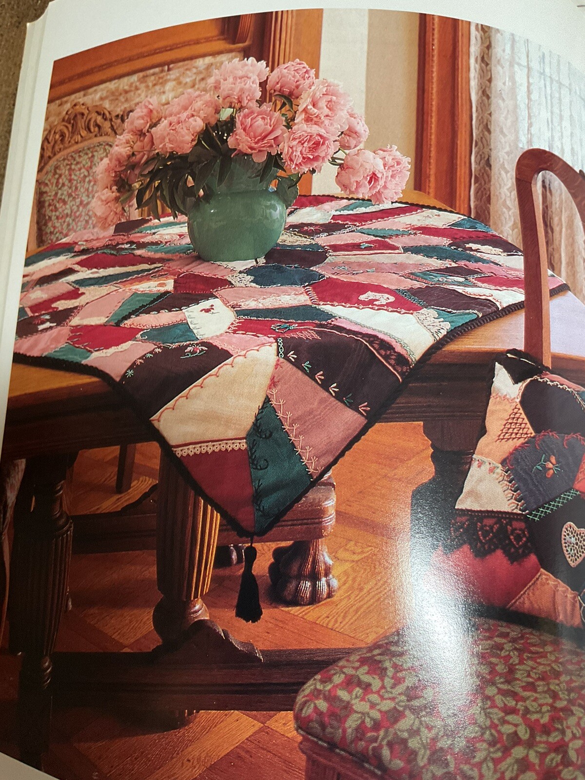 VICTORIAN PATCHWORK & QUILTING, Arlene Dettore & Beverley Maxvill 30+ Projects