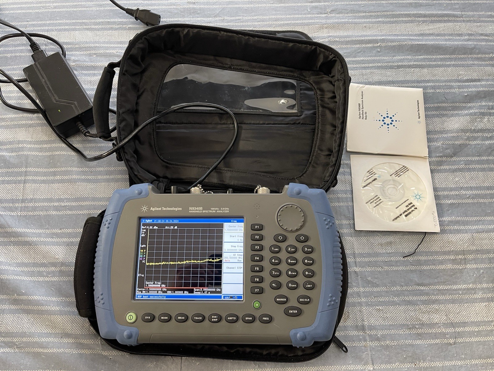 HP/Keysight Agilent N9340B Handheld RF Spectrum Analyzer (HSA), 3 GHz/ Excellent