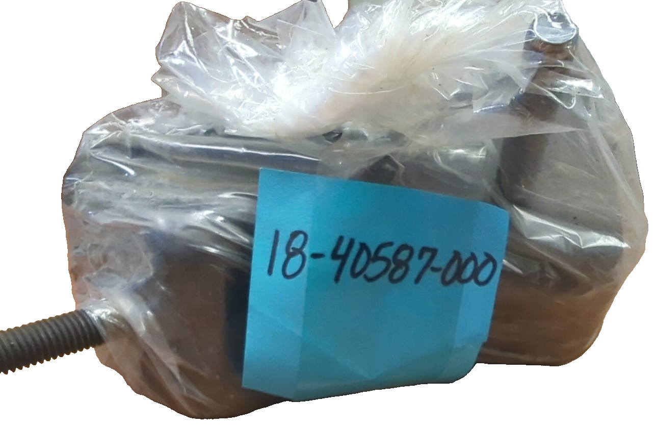 18-40587-000 FREIGHTLINER CAB ISOLATOR BUSHING (PAIR)