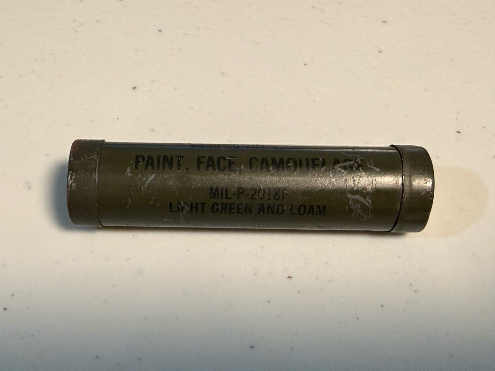 VINTAGE 1982 US MILITARY ARMYLIGHT GREEN AND LOAM CAMOUFLAGE FACE PAINT