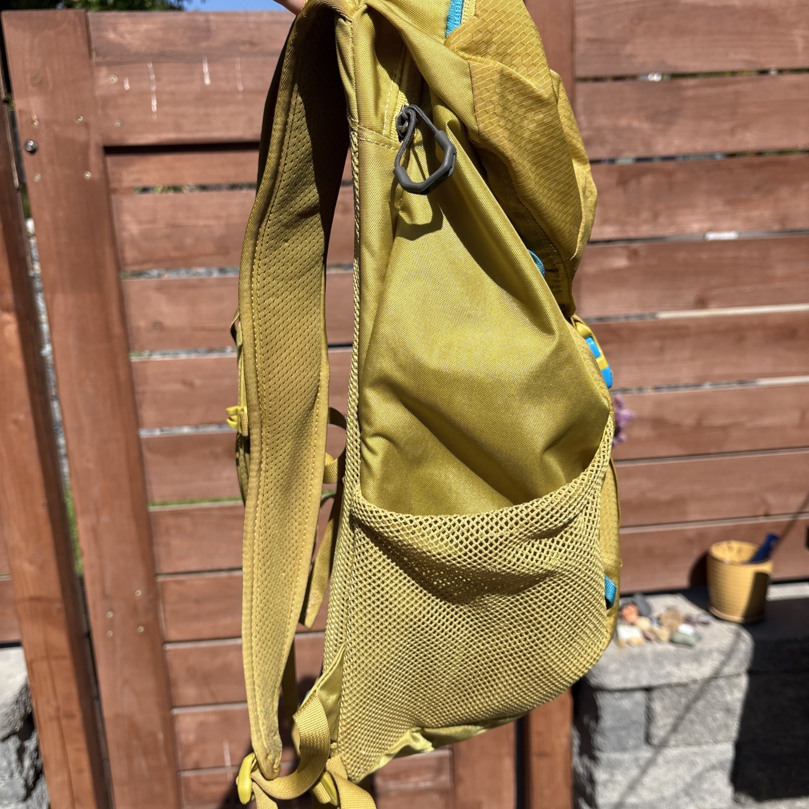 Gregory Nano 18 Hydration Backpack — Unisex, Yellow/Blue