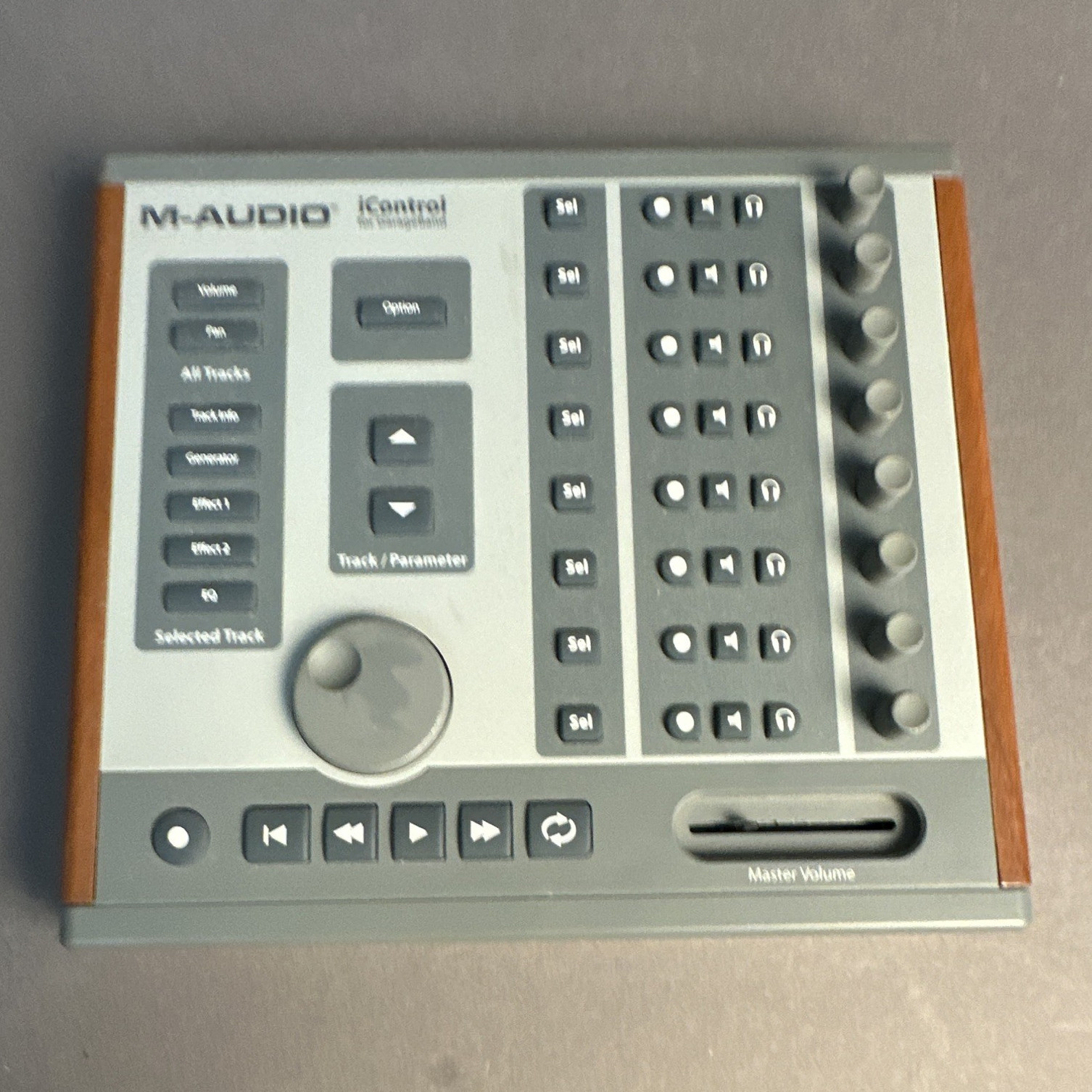 M-Audio iControl DAW Controller USB Compatible Rotary Encoders MIDI In USB