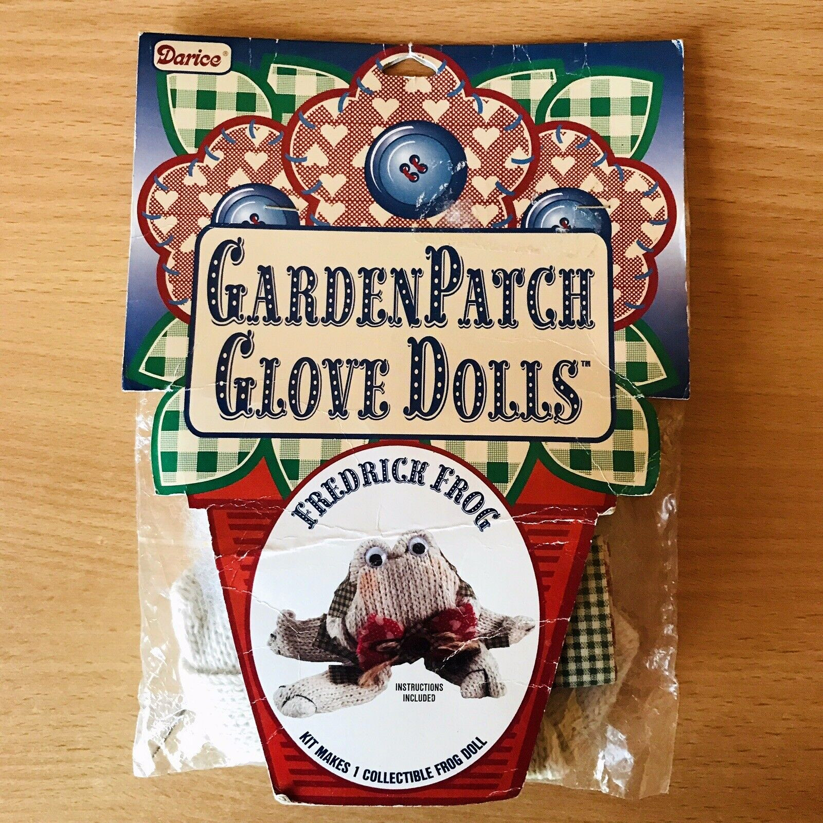 Fredrick Frog Garden Patch Glove Dolls KIT by Darice New Sealed