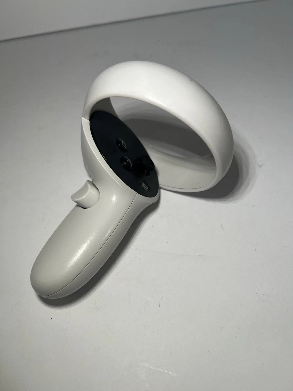 Meta Oculus Quest 2 VR Right Hand Controller Only - Free Shipping