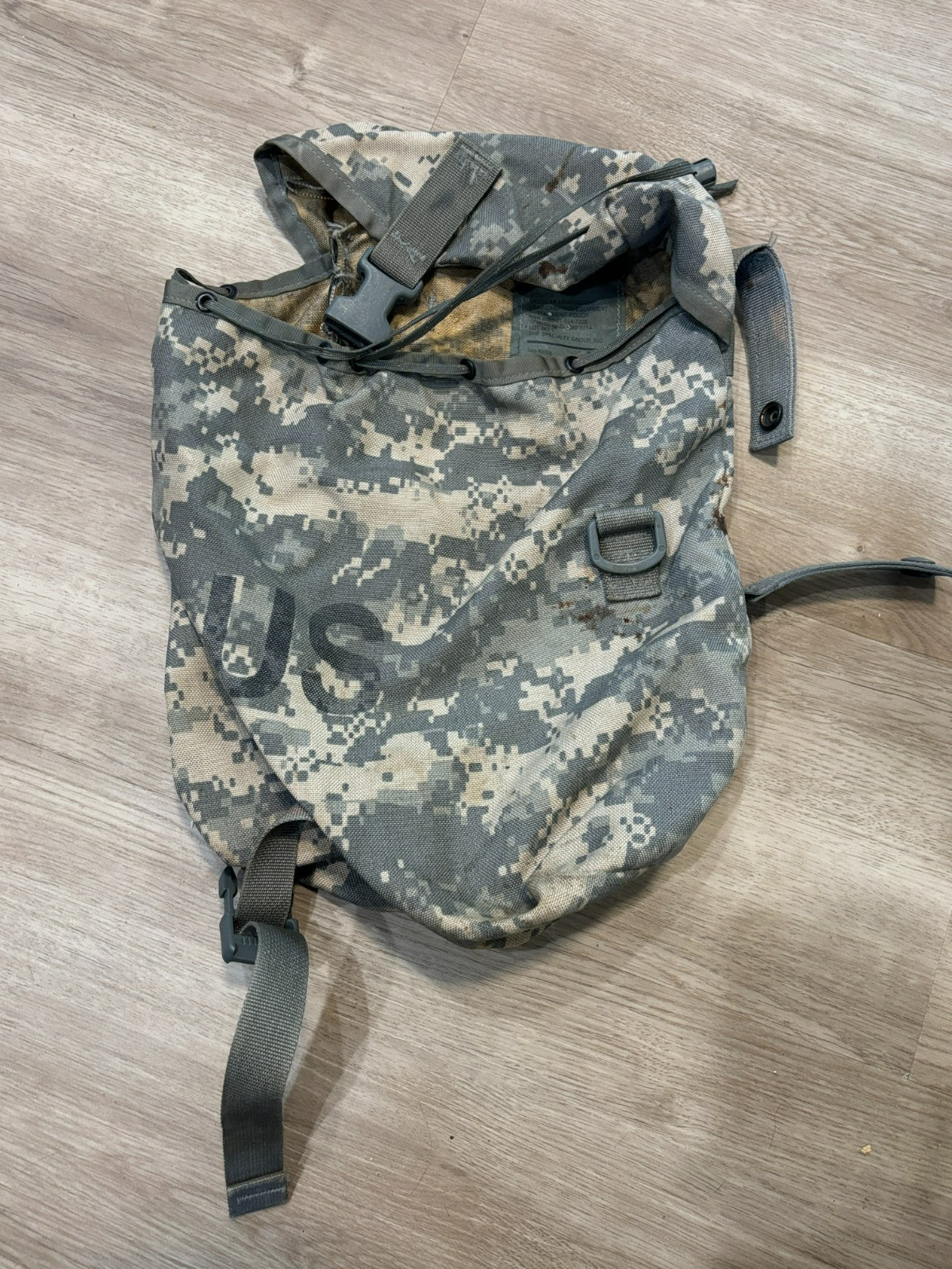 Molle II ACU Digital Camo Sustainment Pouch USGI US ARMY