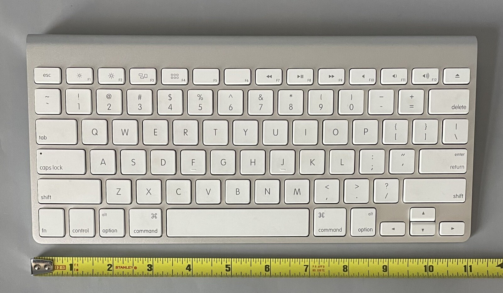 Untested w/ Free Returns — Apple Wireless Bluetooth Keyboard A1314 — See Desc.