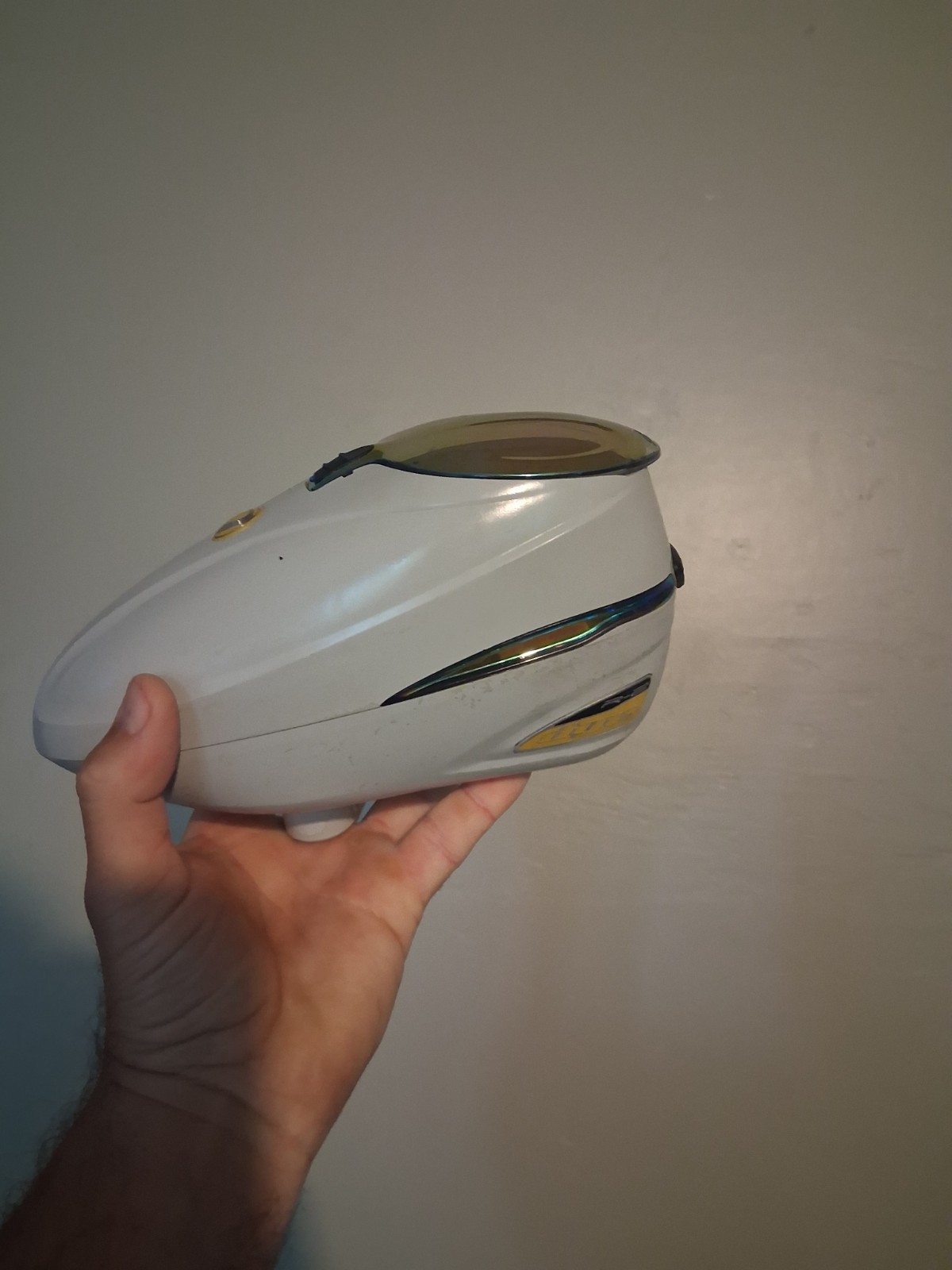 Dye R2 paintball loader With Speed Feed white