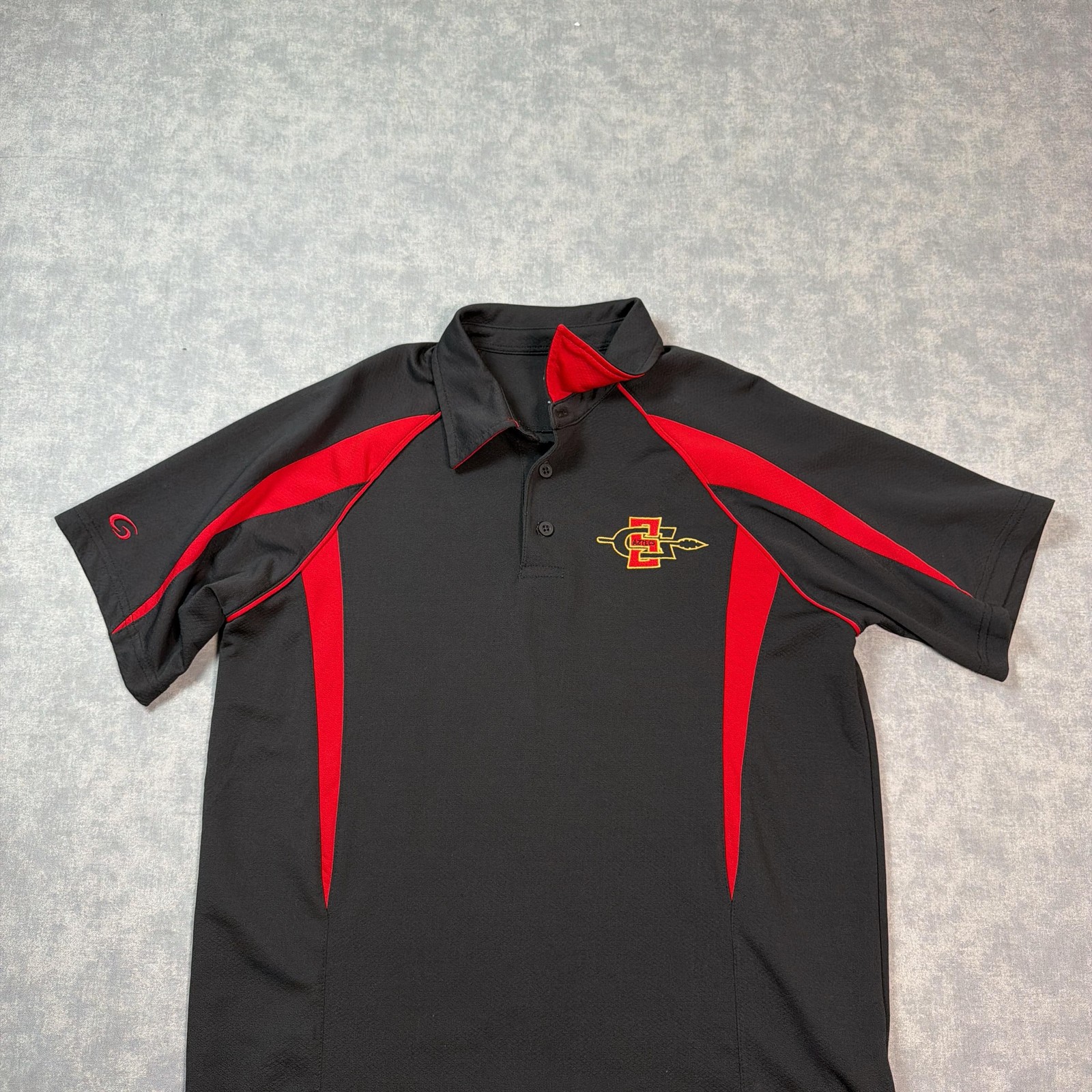 C Spear Logo Shirt Mens Medium Black Red Short Sleeve Polo GTM Sportswear