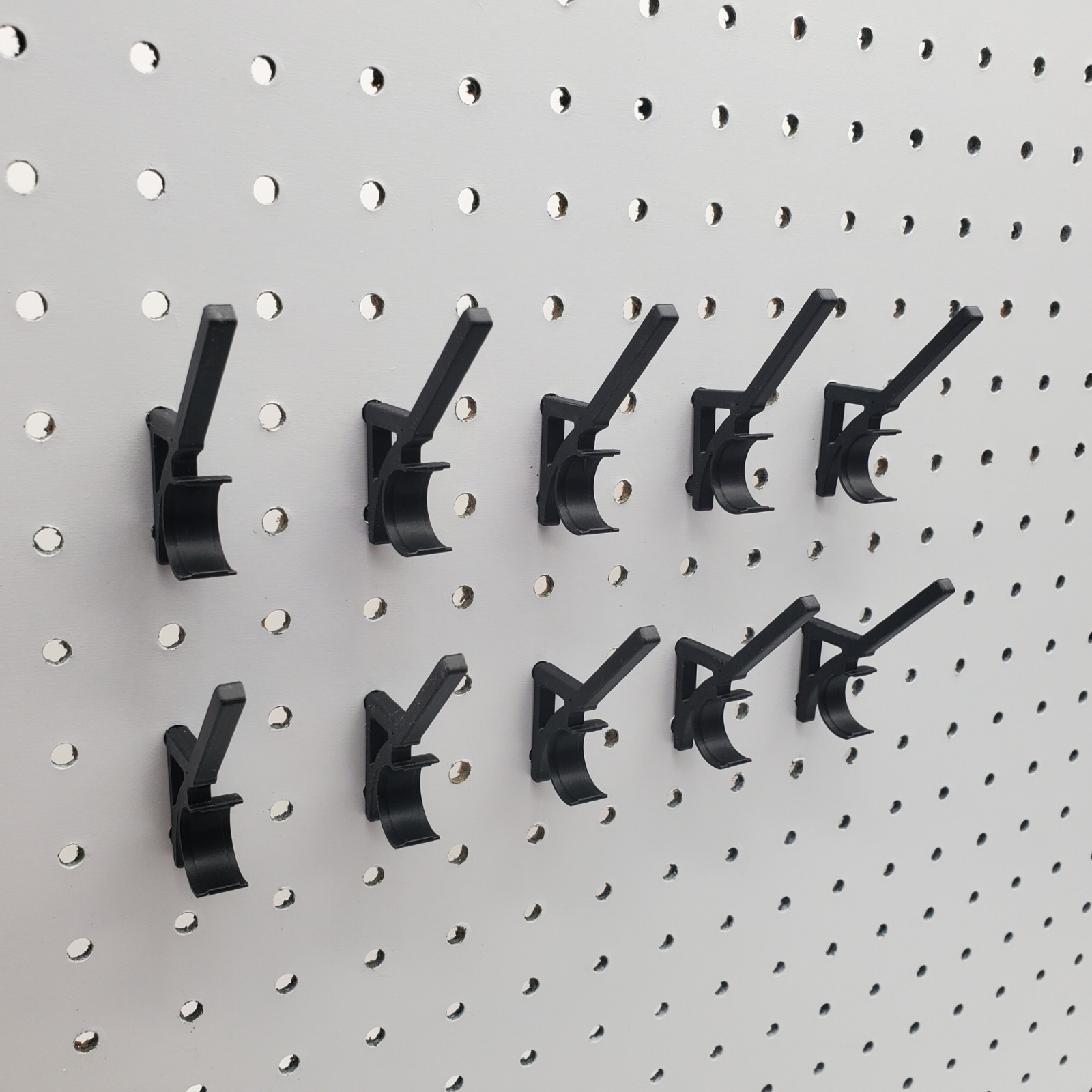 50pk, Thread & Bobbin 1/4" Pegboard Hook, Sewing Accessory Organization