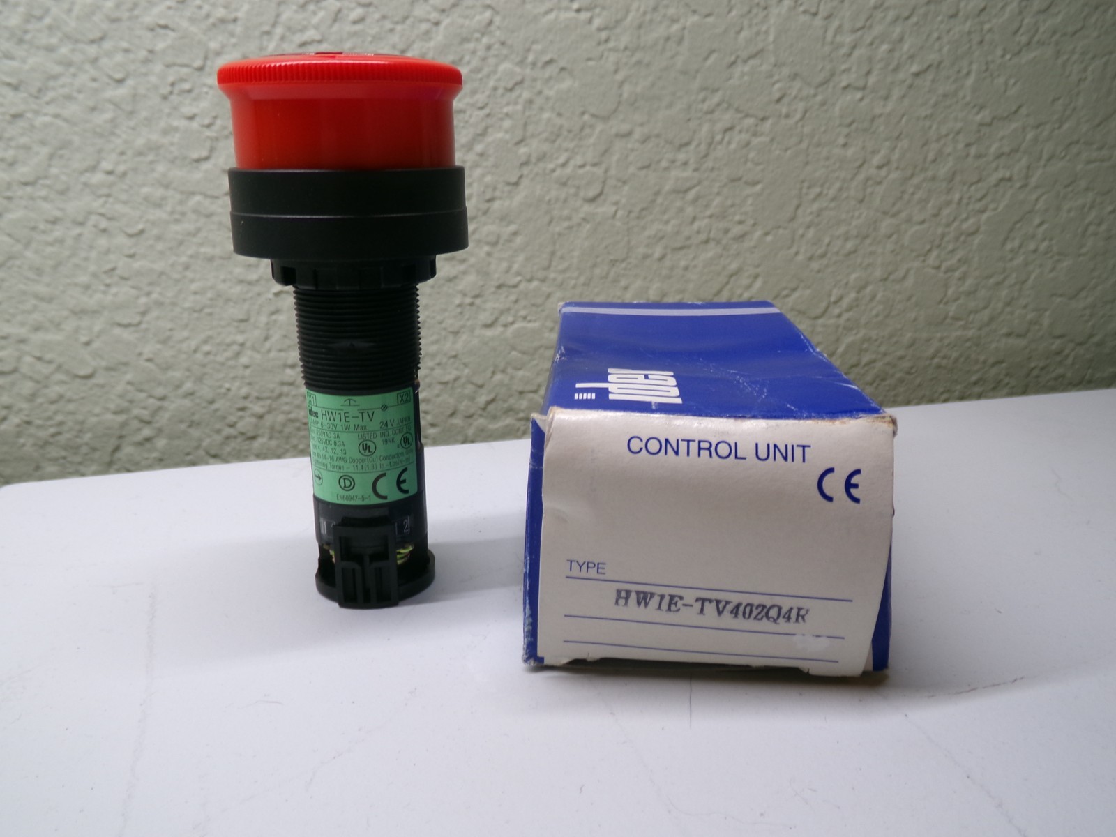 IDEC HWIE-TV EMERGENCY STOP CONTROL UNIT