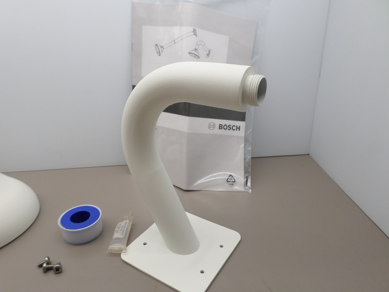 Bosch VDA-445WMT Wall Mount Bracket for Flexidome Series Surveillance Camera