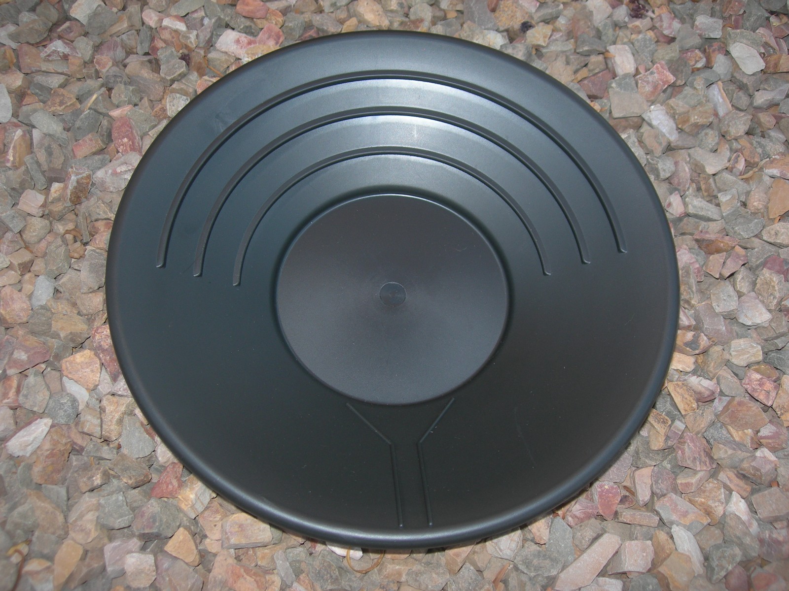 Gold Pans Set of 2 Panning 10" &14" High Impact Plastic BLACK Prospecting Mining
