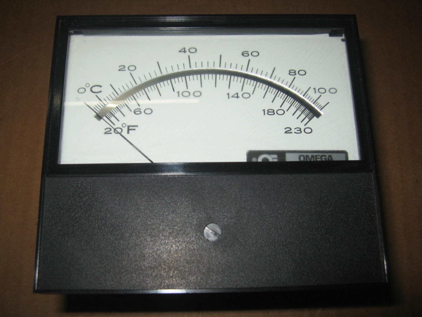 Omega EP2-32J4 Digital Thermistor Panel Meter 0-230F 0-100C