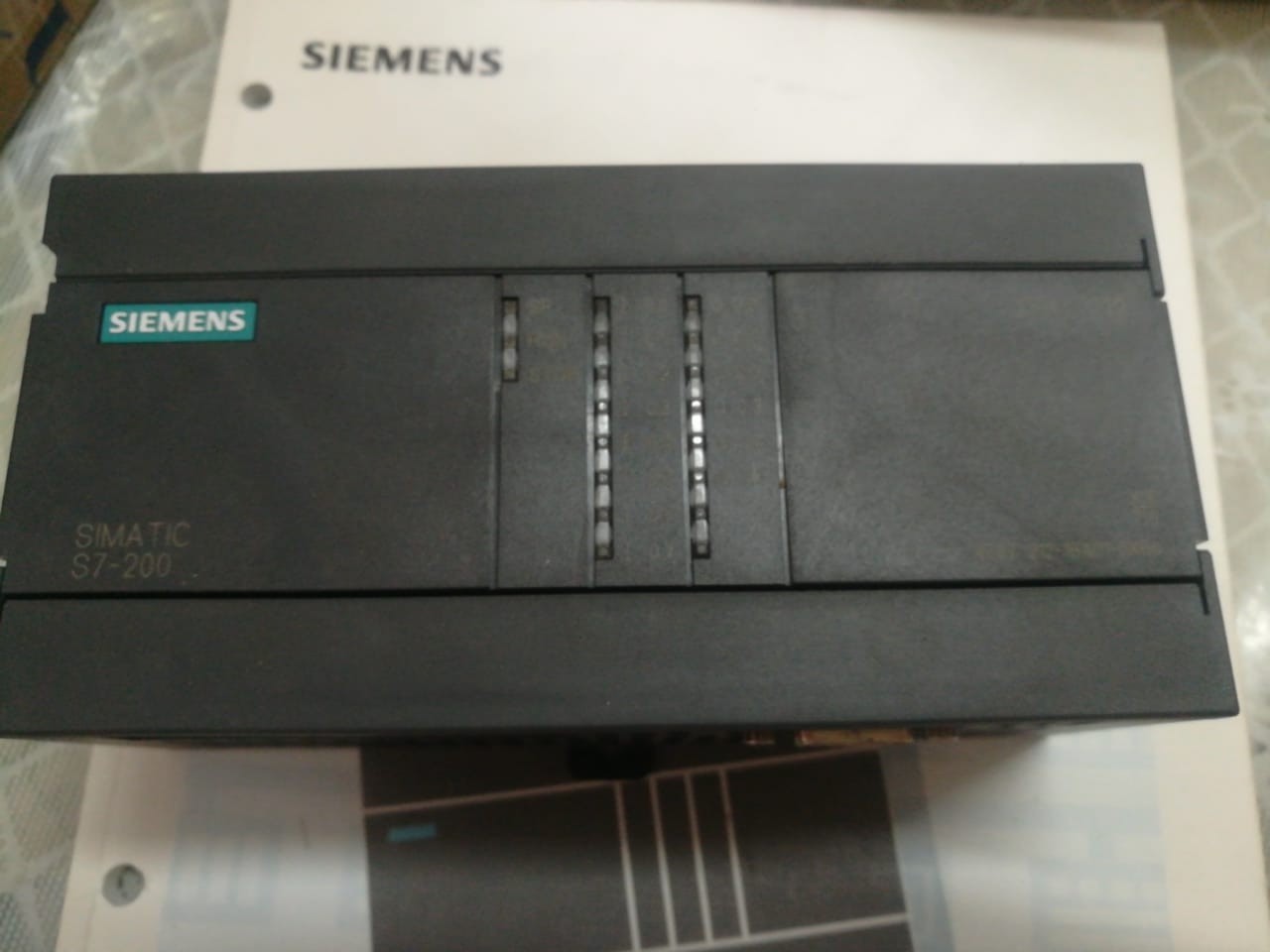 Siemens CPU212 6ES7 212-1BA01-0XB0