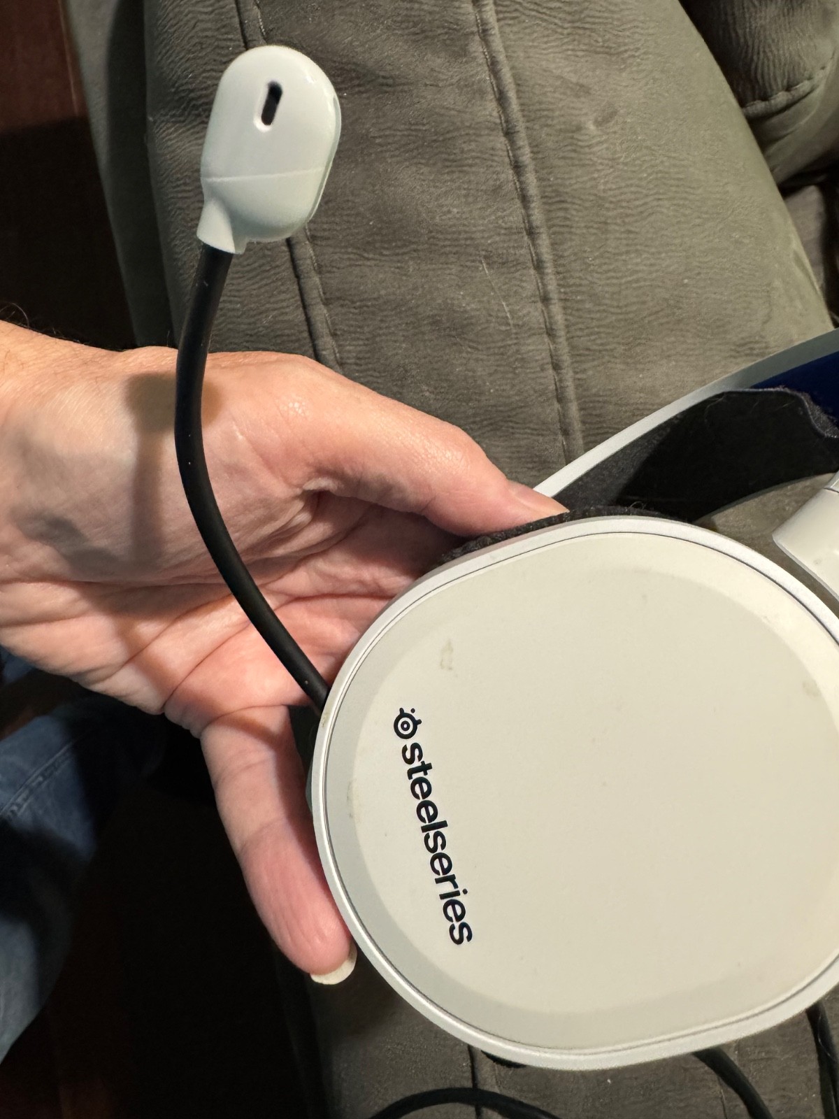 SteelSeries Arctis 7P Plus Wireless Over-Ear Gaming Headset - White