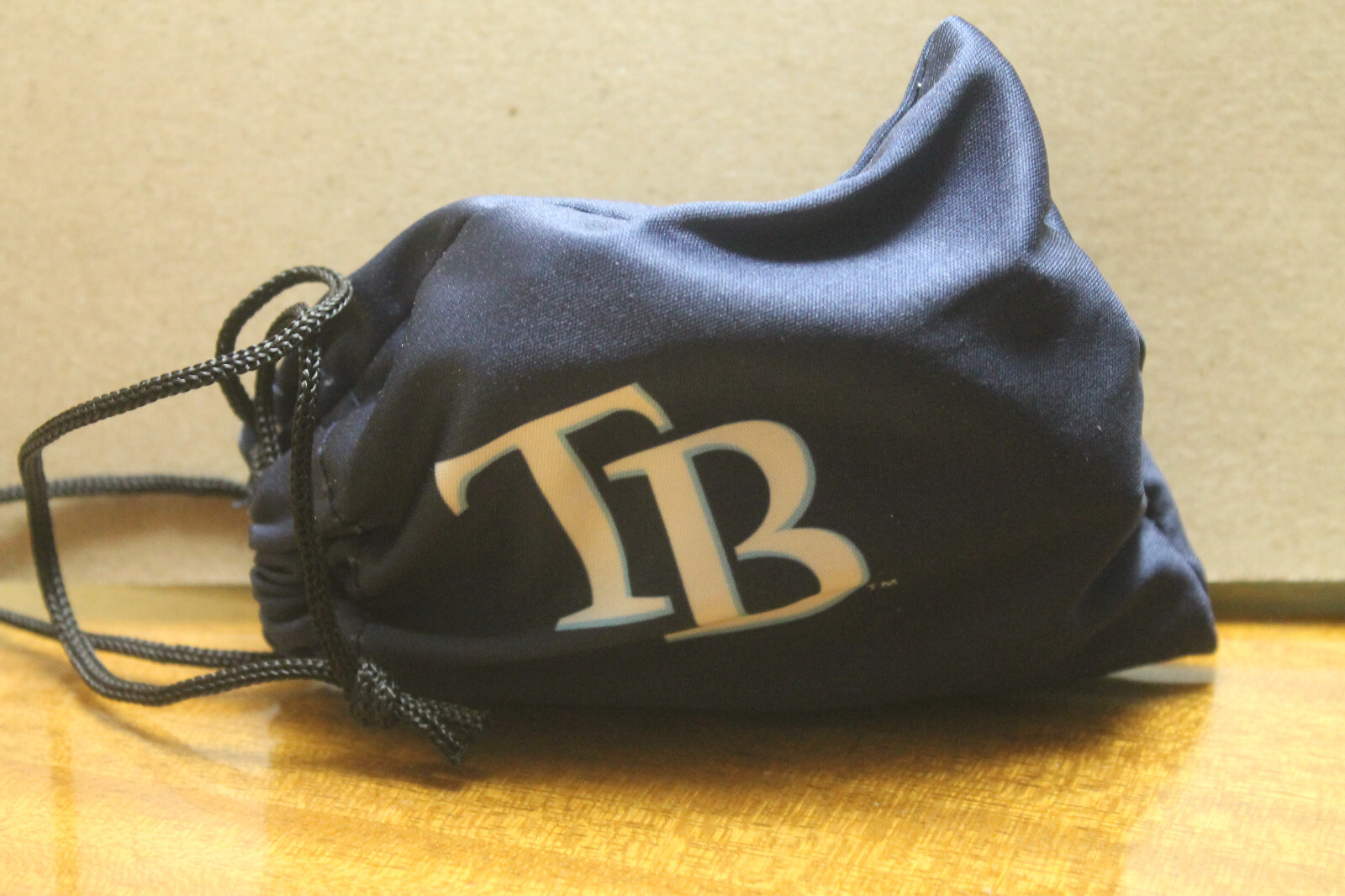 163 / TAMPA BAY RAYS KIDS ADJUSTABLE SUNGLASSES(NIB)