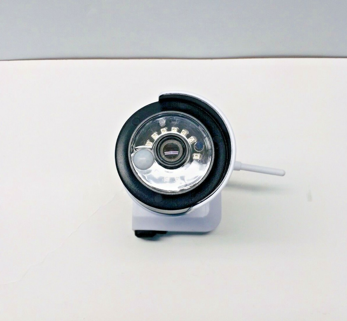 LOREX LWB3801AC1 HD Wire-Free Add-On Security Camera for LHB906-D DVR LWB3801