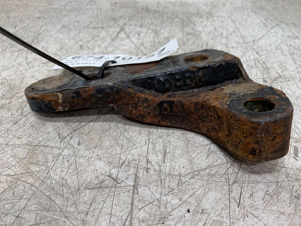 2005 Hood Hinge for Peterbilt 357 (674-10157)