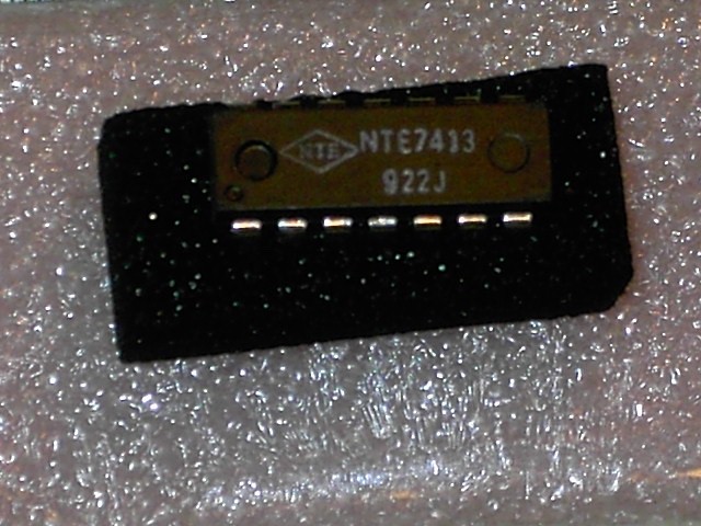 SN 7413 Dual 4 Input Schmitt Trig Nand Lot of 5 PCS