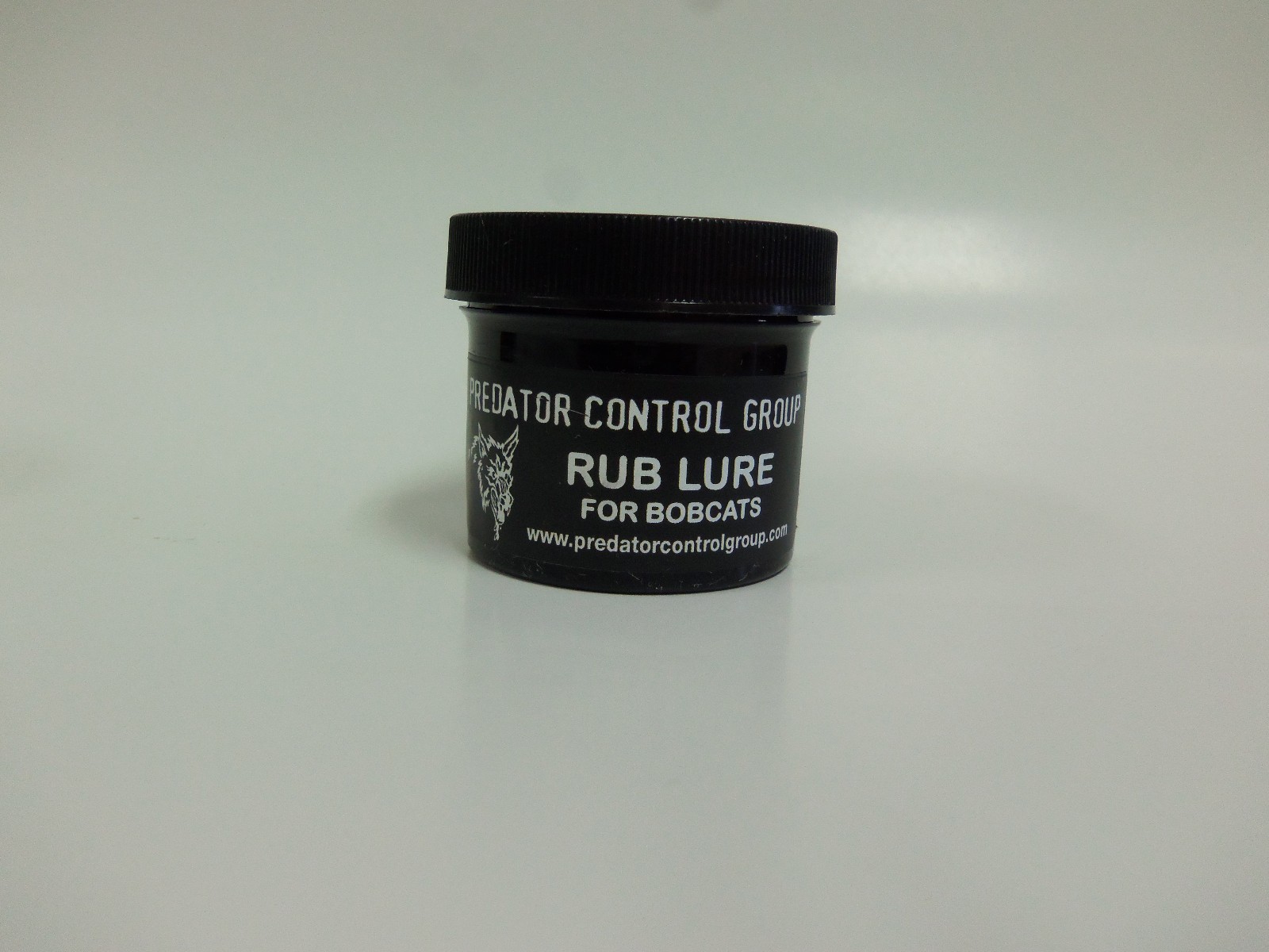 Predator Control Group "Bobcat RUB LURE" 2 Oz Traps Trapping Bait PCG