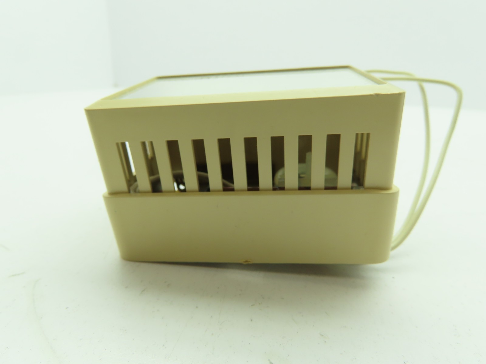 Johnson Controls TE1800-1101-8710 Room Temperature Sensing Element Sensor TE1800