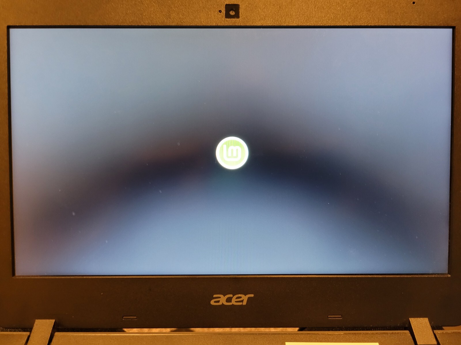Linux Mint 21 Cinnamon "Vanessa" x64 Bootable on 4G USB Stick!