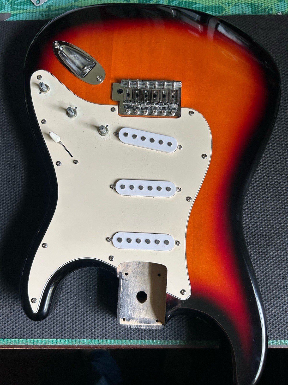 Fender Squier SE Stratocaster Loaded Guitar Body MINT