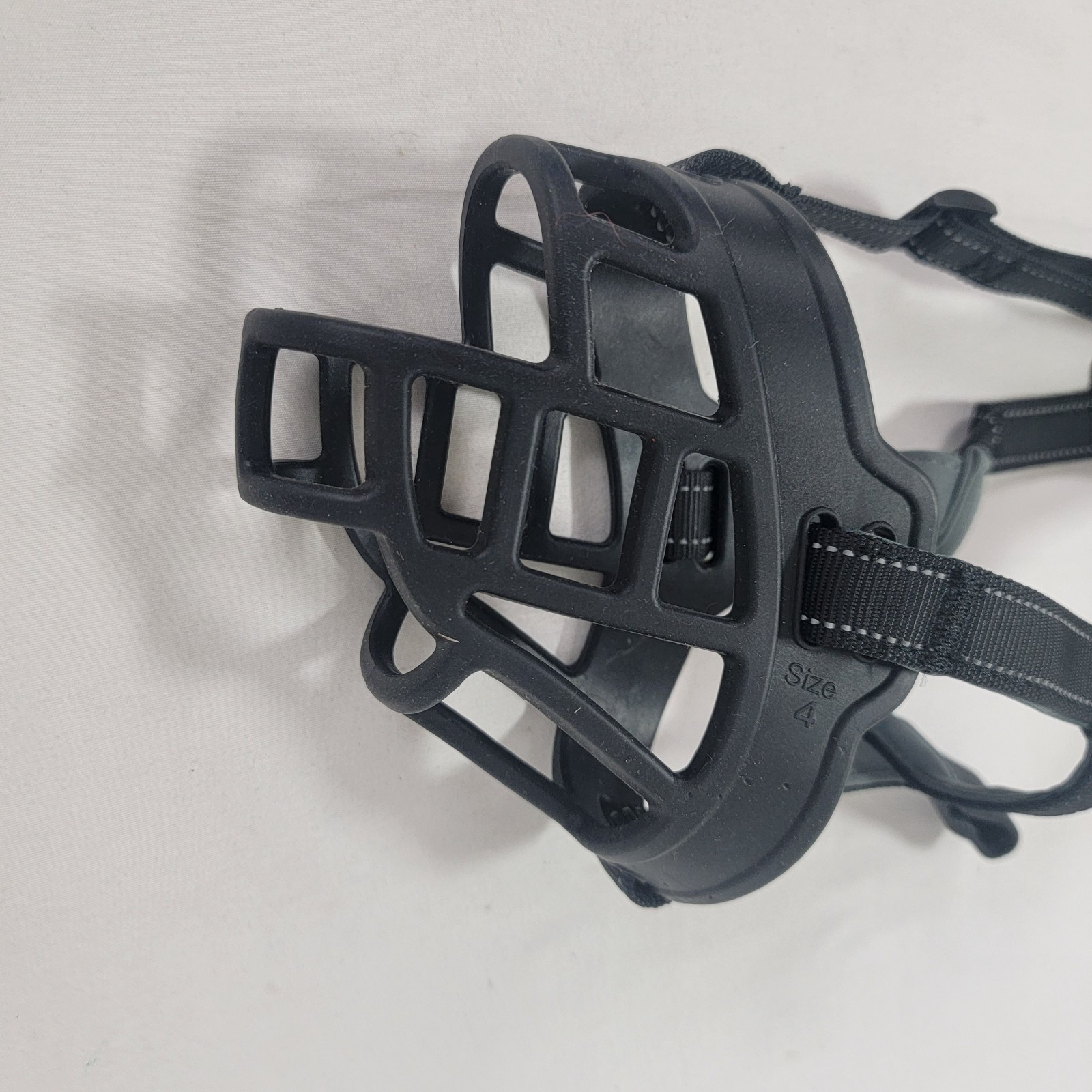 Barkless Dog Black Basket Muzzle Size 4 NWOT Soft Silicone Helps Prevent Biting