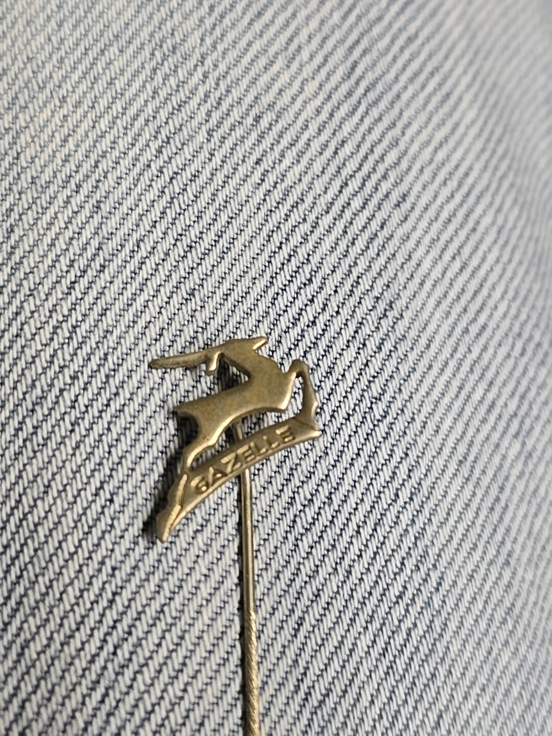 Vintage Gazelle Pin (99)