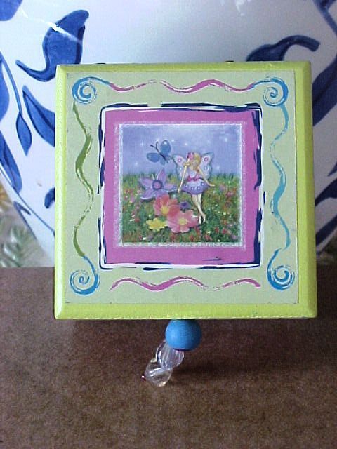 FAIRY  ~ HAPPY FAIRY IN KEEPSAKE BOX WITH NECKLACE